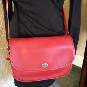 Vintage Coach crossbody bag